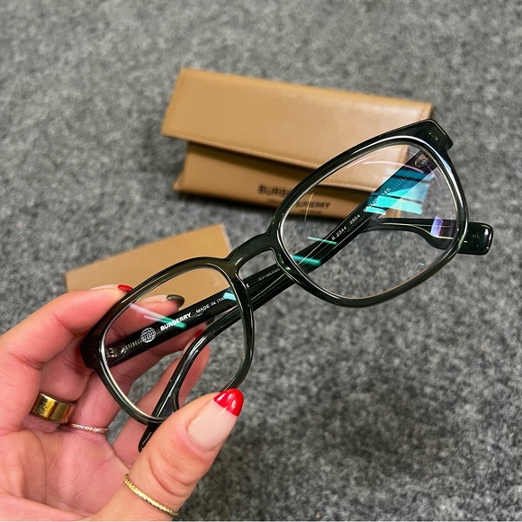 Burberry Glasses - Picture 7 of 7